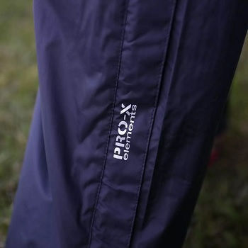 Regenhose Herren Übergröße Pro-X Elements – Detail Naht und Material navy