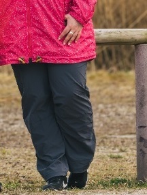 Regenhose Damen Kurzgröße Übergröße – Outdooreinsatz bei RennerXXL