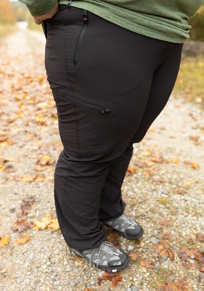 Wanderhose für dicke Oberschenkel Damen – sitzt an kräftigen Beinen ohne zu kneifen