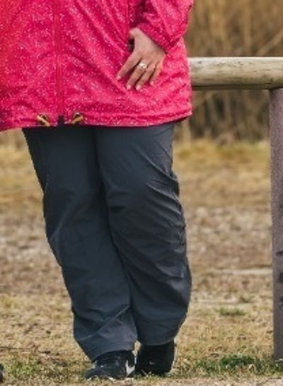 Outdoorhosen für dicke Oberschenkel in Übergrößen bei RennerXXL Outdoorhose für kräftige Oberschenkel in großen Größen – kurze Hose mit weitem Schnitt